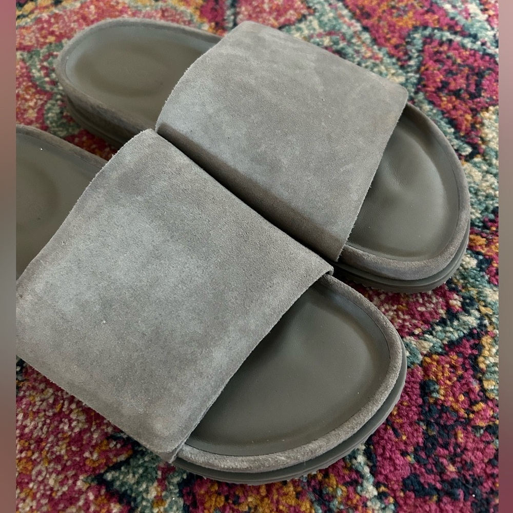 Vince | Men’s ‘Smoke’ Grey Suede Velcro Del Rey Classic Slide Sandals, size 8.5 - Picture 9 of 16